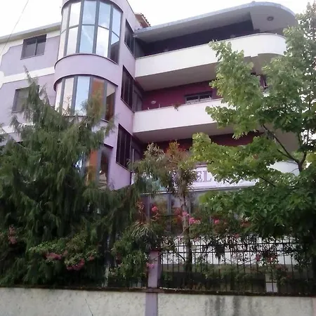 Hotel Deja 3*