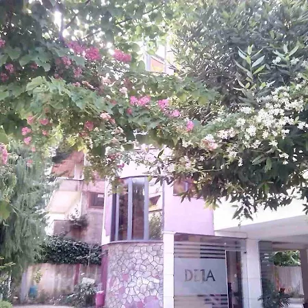 Deja 3* Tirana